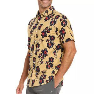 Hurley Men's Short Sleeve Button Down Woven Patio Shirt Maple Cream Size L NWT